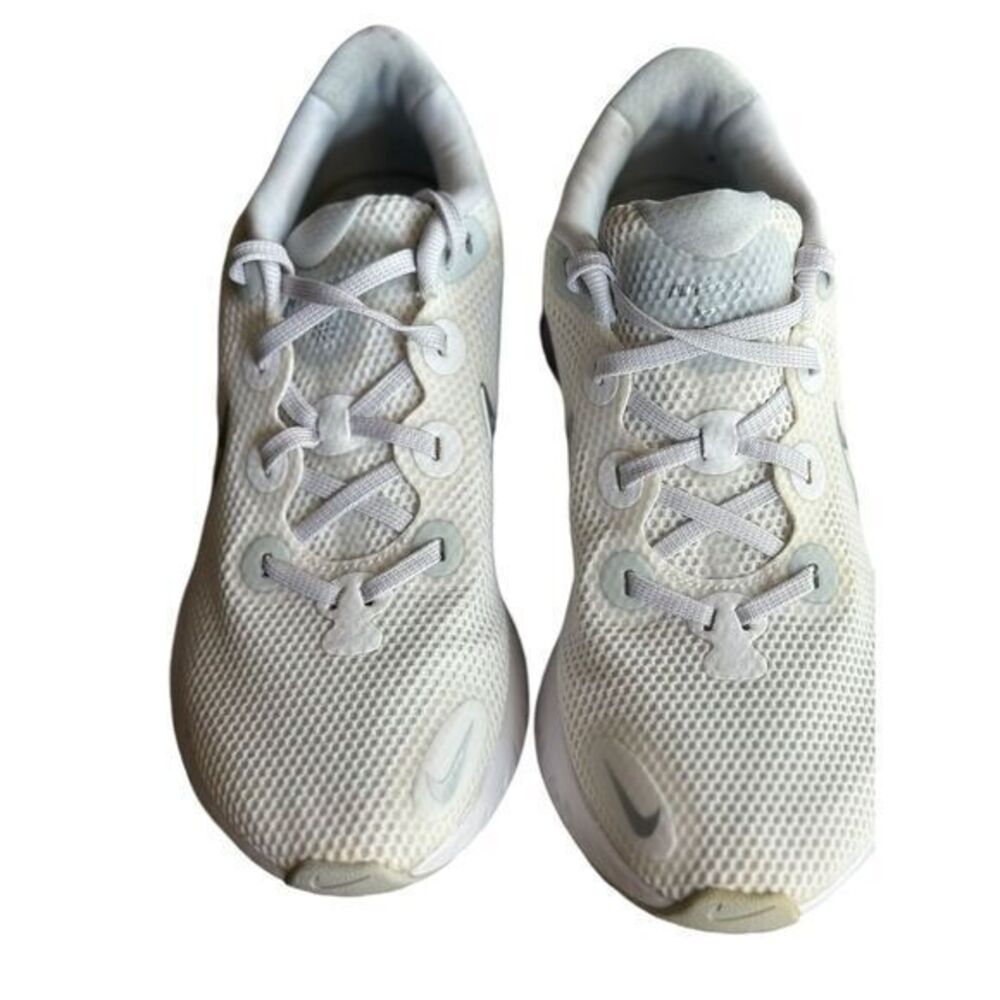 Nike Women's Renew CK6360-003 Size 9.5 White/Silver Running‎ Shoes Sneakers
